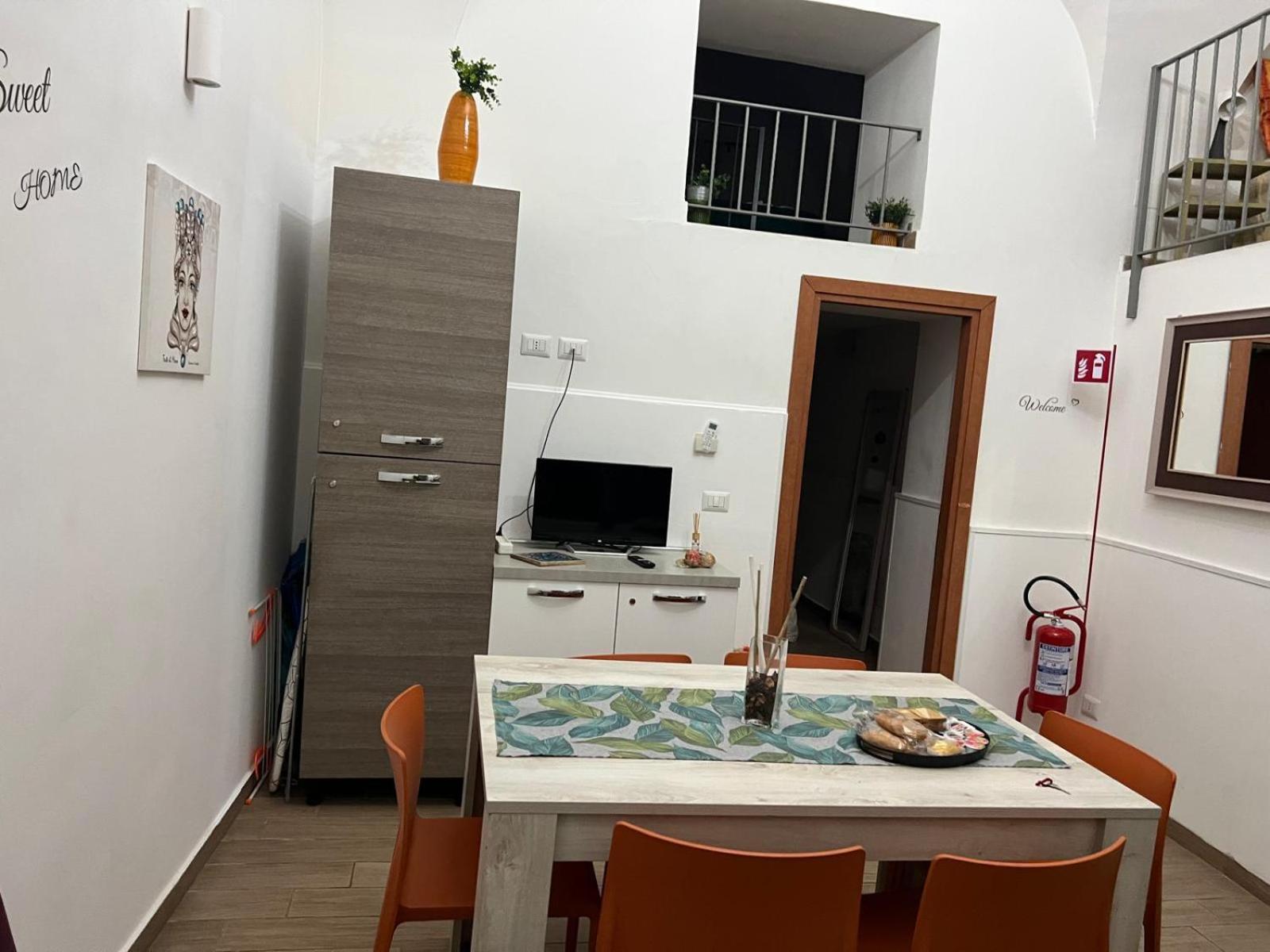 Appartamento Due Passi Dal Centro Aeroporto di Catania Fontana Rossa Esterno foto